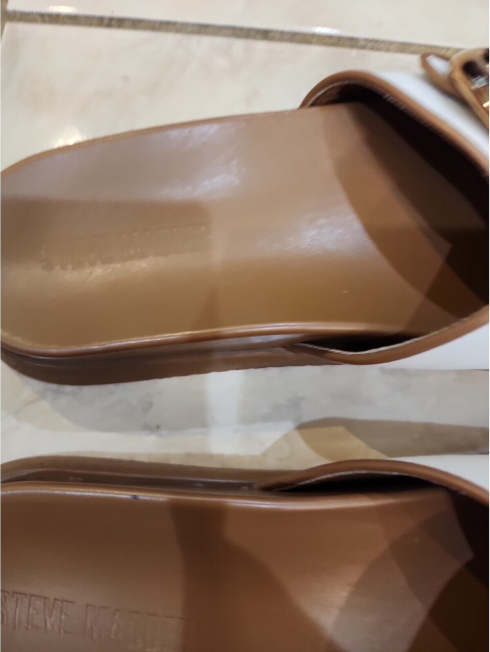 Steve Madden Women's Slip-On Sandals Gold Buckle Size 8 - Picture 8 of 11